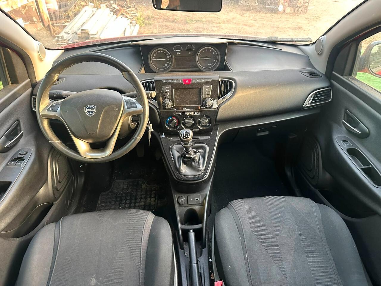 Lancia Ypsilon 1.0 FireFly SINISTRATA
