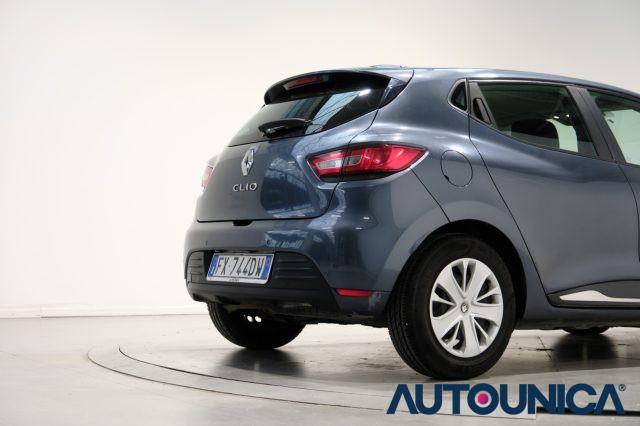 RENAULT Clio DCI 8V 90 CV 5 PORTE LIFE NEOPATENTATI