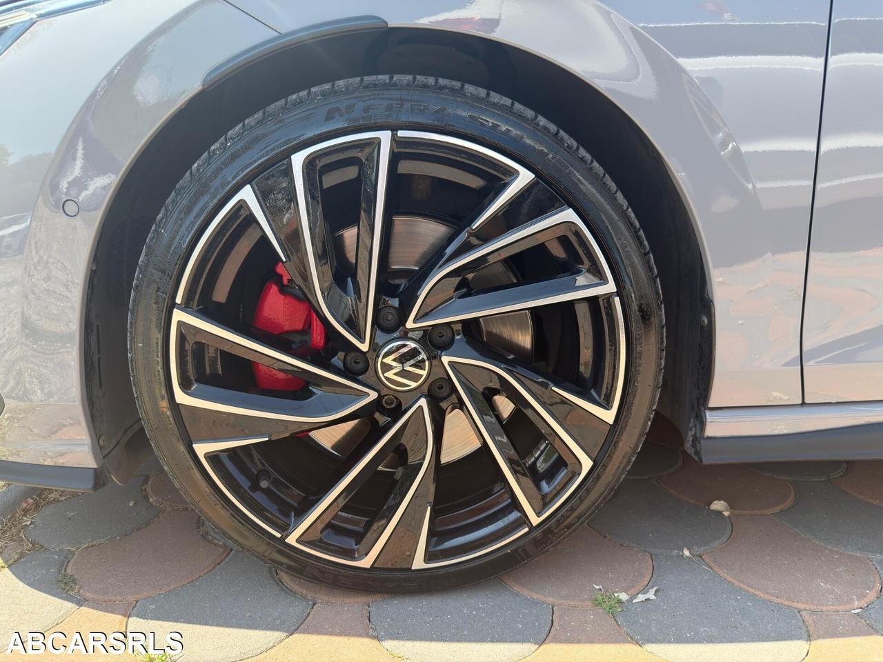 VOLKSWAGEN - Golf VIII - GTI Perf. 2.0 245CV TSI D