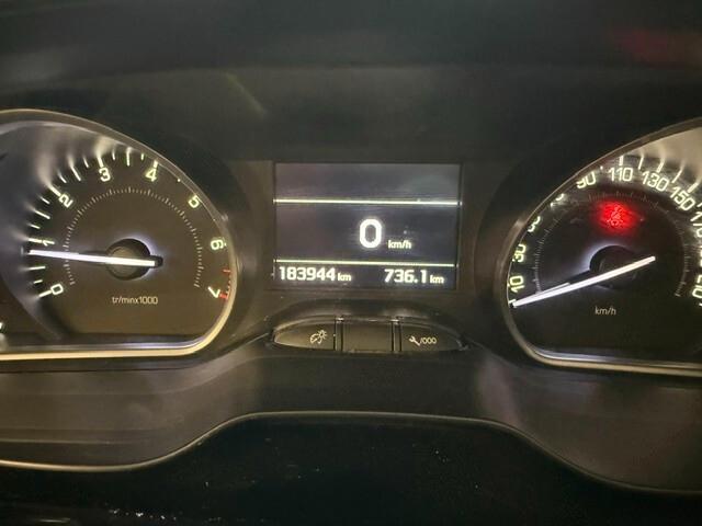 Peugeot 208 PureTech 82 5p. GPL Allure