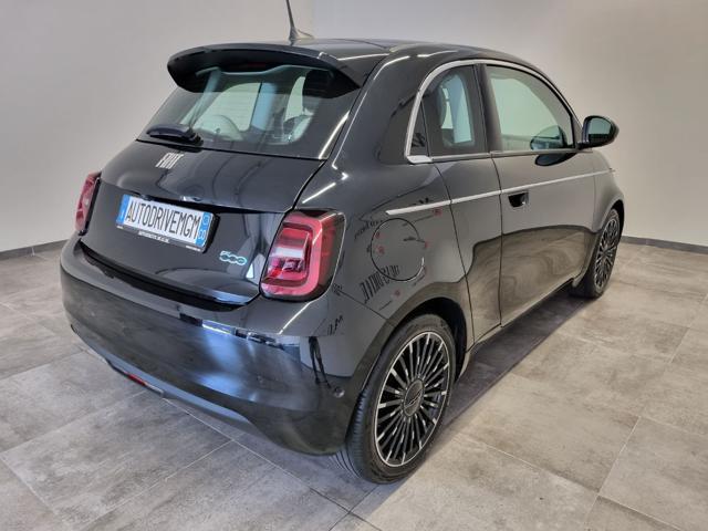 FIAT 500e 3+1 42 kWh La Prima