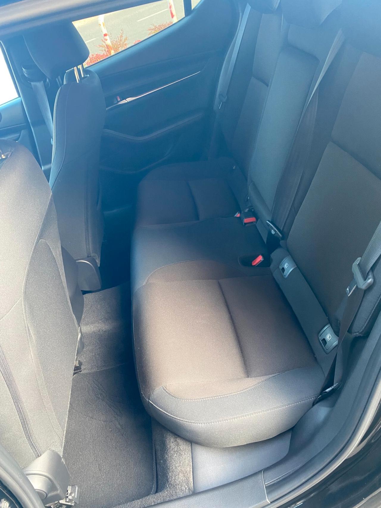 Mazda 3 Mazda3 2.0L e-Skyactiv-X M Hybrid 4p. Exclusive