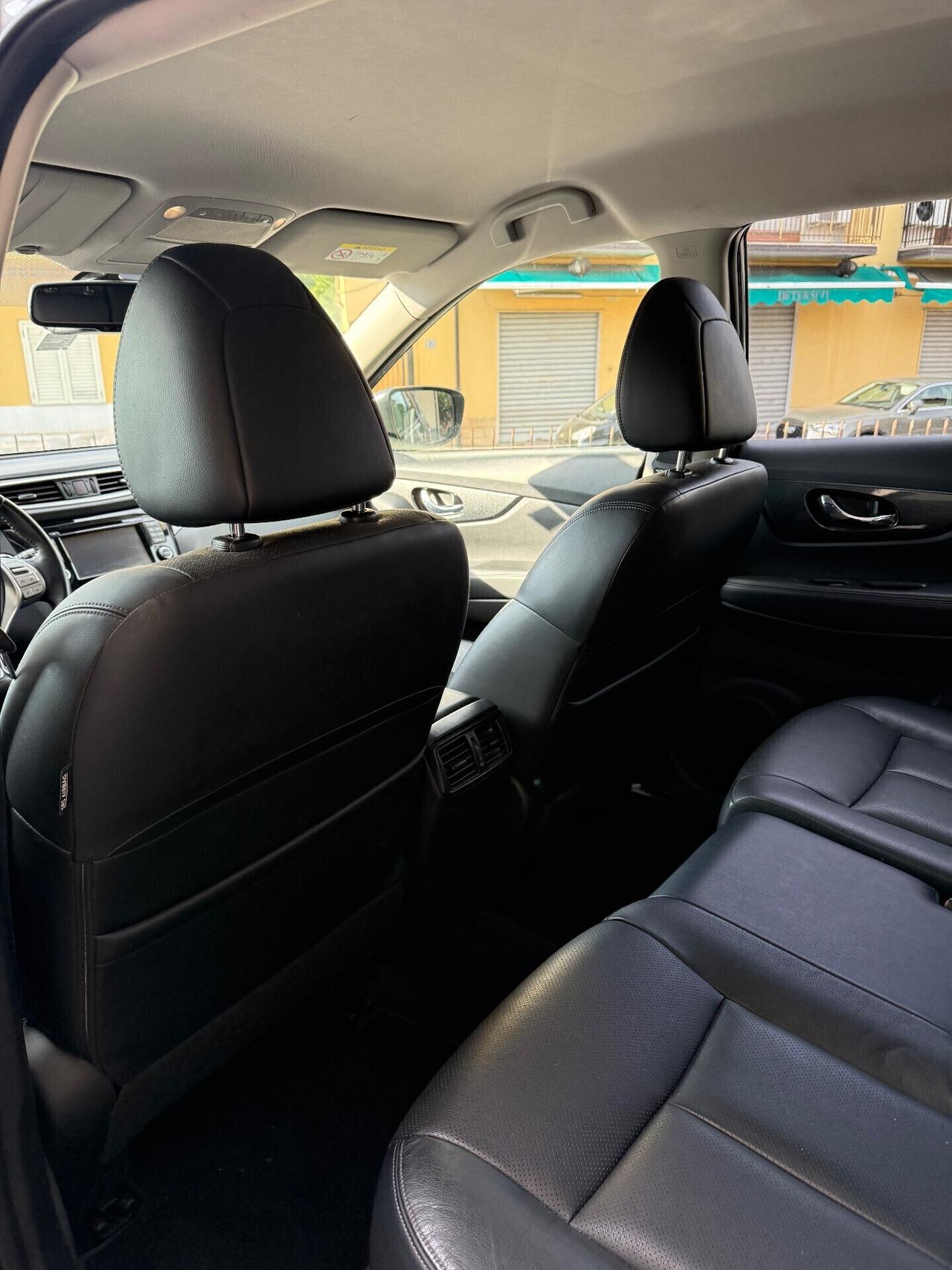 Nissan X-Trail 4WD FULL OPTIONAL.