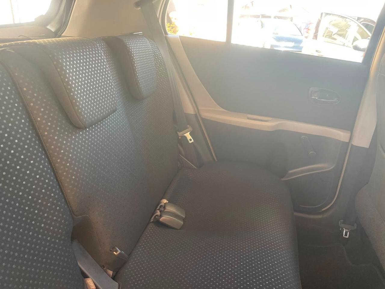 Toyota Yaris 1.4 D-4D DPF 5 porte Sol