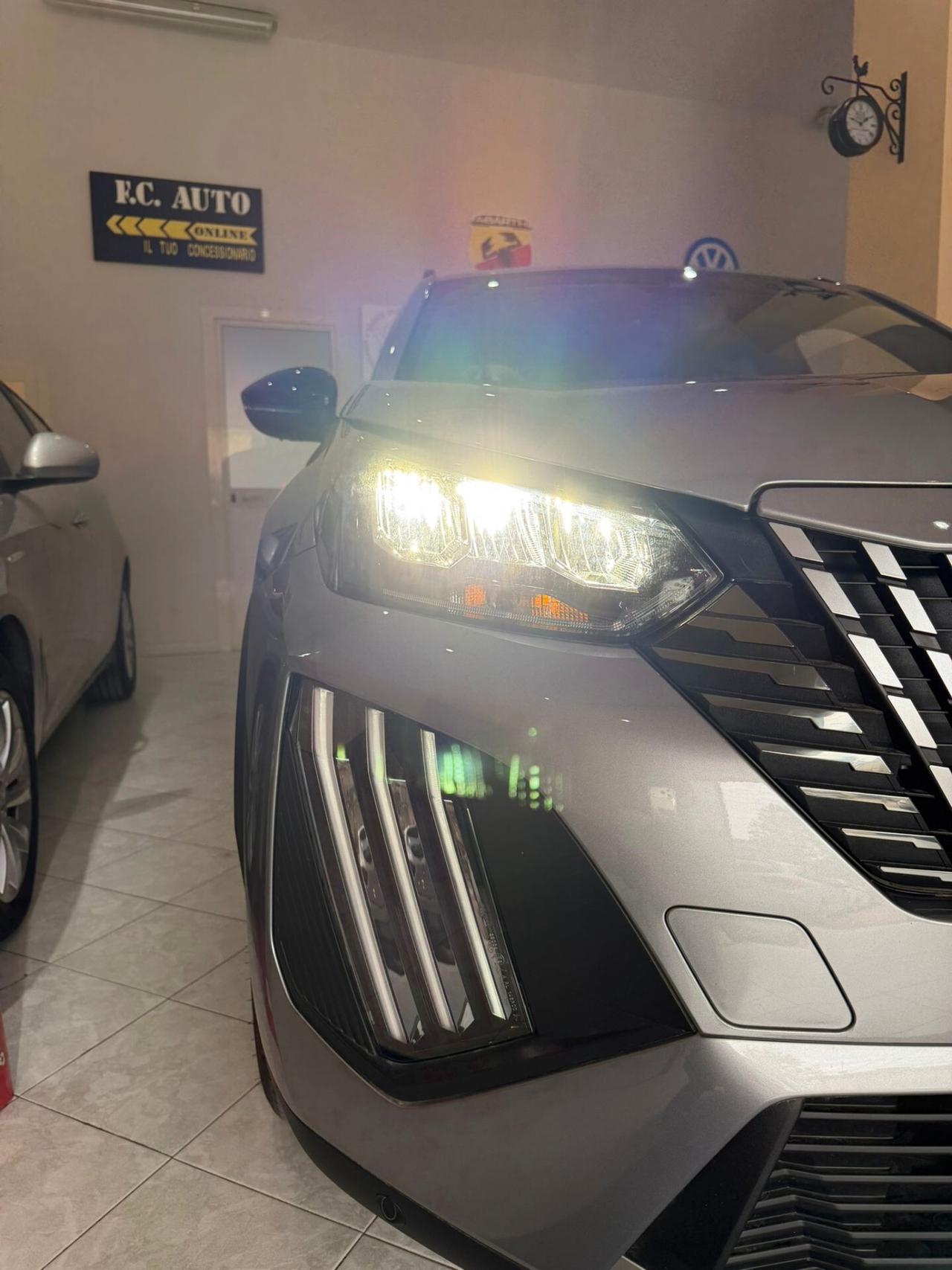 Peugeot 2008 Hybrid 145 e-DCS6 Allure