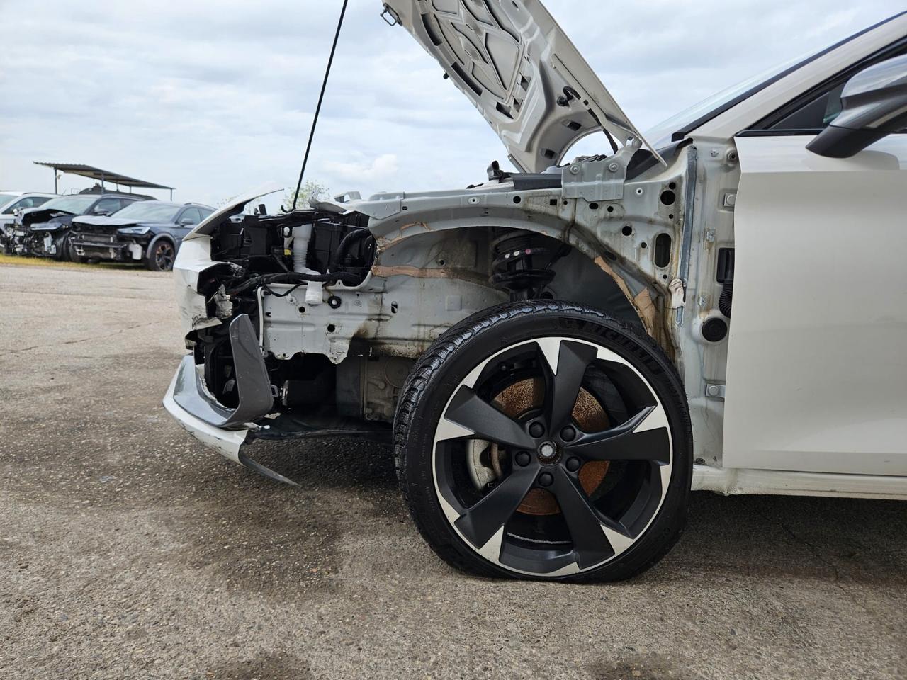 CUPRA Leon 2.0 tsi 190cv dsg - START INCIDENTATA