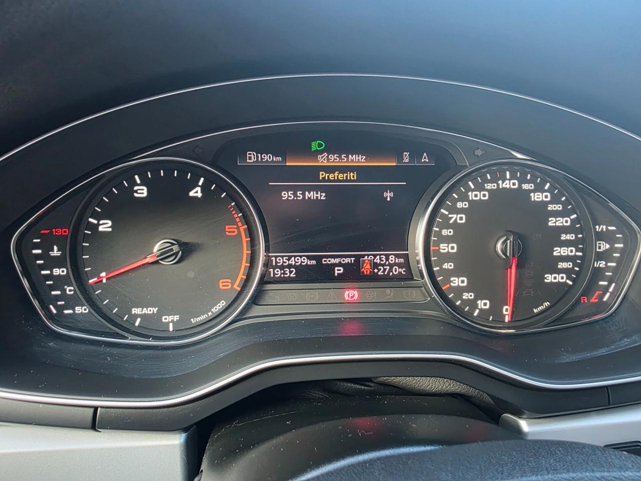Audi A4 Avant 30 TDI/136 CV S tronic Business