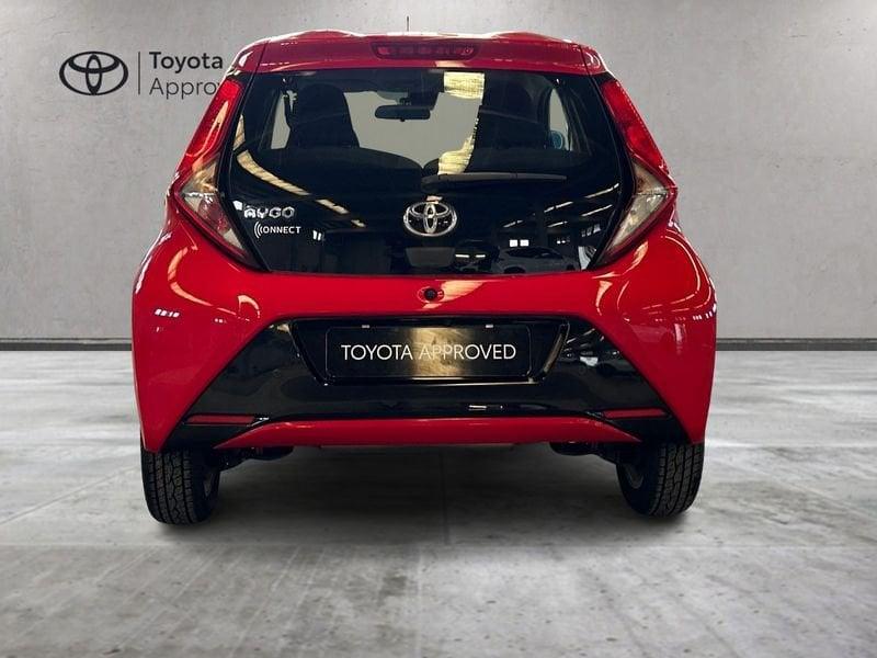 Toyota Aygo 1.0 VVT-i x-play + CERCHI IN LEGA