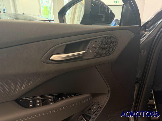 AUDI Q3 TFSI 195 kW S tronic quattro S Line edition