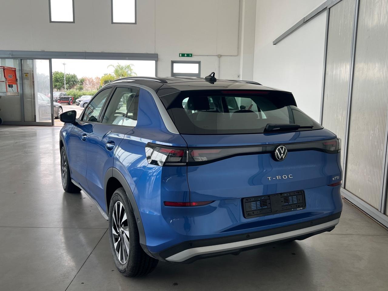 Volkswagen T-Roc 1.5 eTSI ACT DSG Life - possibilità noleggio no scoring
