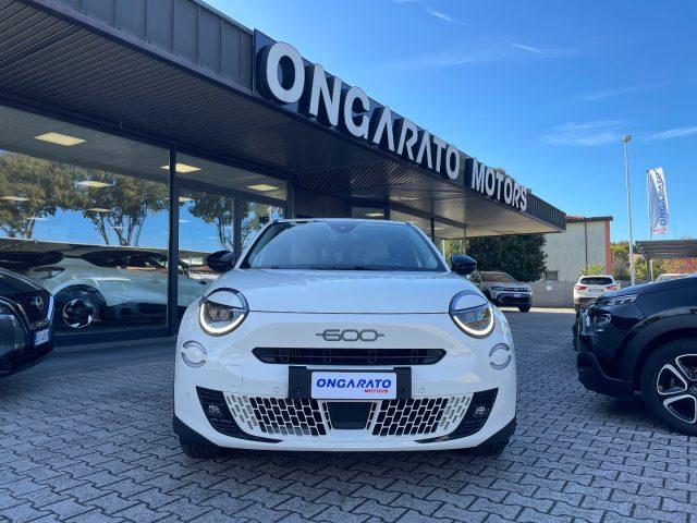 FIAT 600 Hybrid DCT MHEV La Prima #Vari.Colori