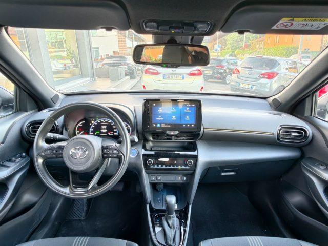 TOYOTA Yaris Cross 1.5 Hybrid AWD-i Lounge 4x4
