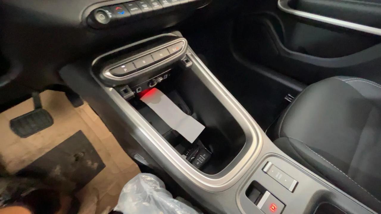 Jeep Avenger 1.2T e-hybrid Auto Tetto KM0