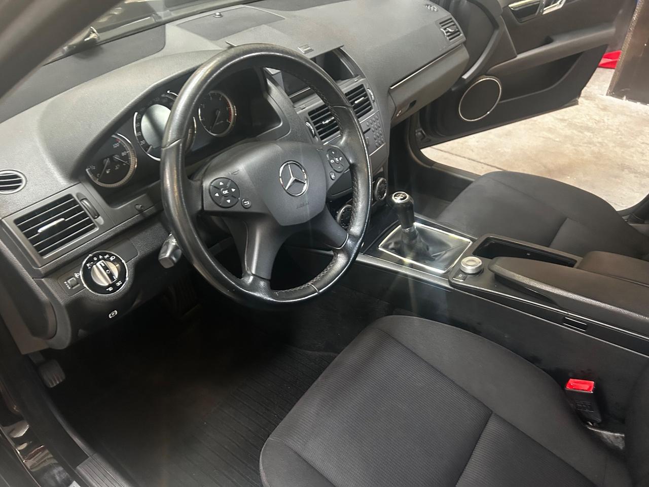 Mercedes-benz C 200 CDI BlueEFFICIENCY Executive