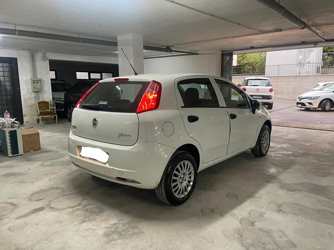 Fiat Punto 1.4 8V 5 porte Natural Power Lounge