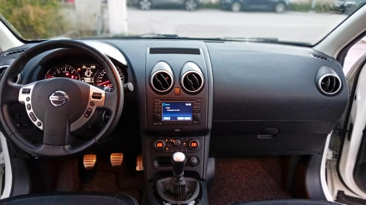 Nissan Qashqai 2.0 dCi DPF 4WD aut. Tekna