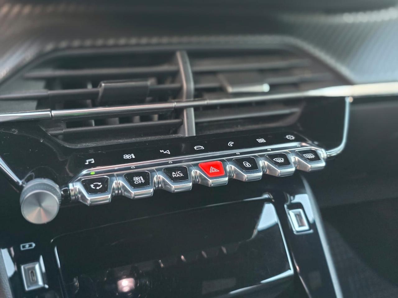 Peugeot 2008 PureTech 130 S&S EAT8 Allure