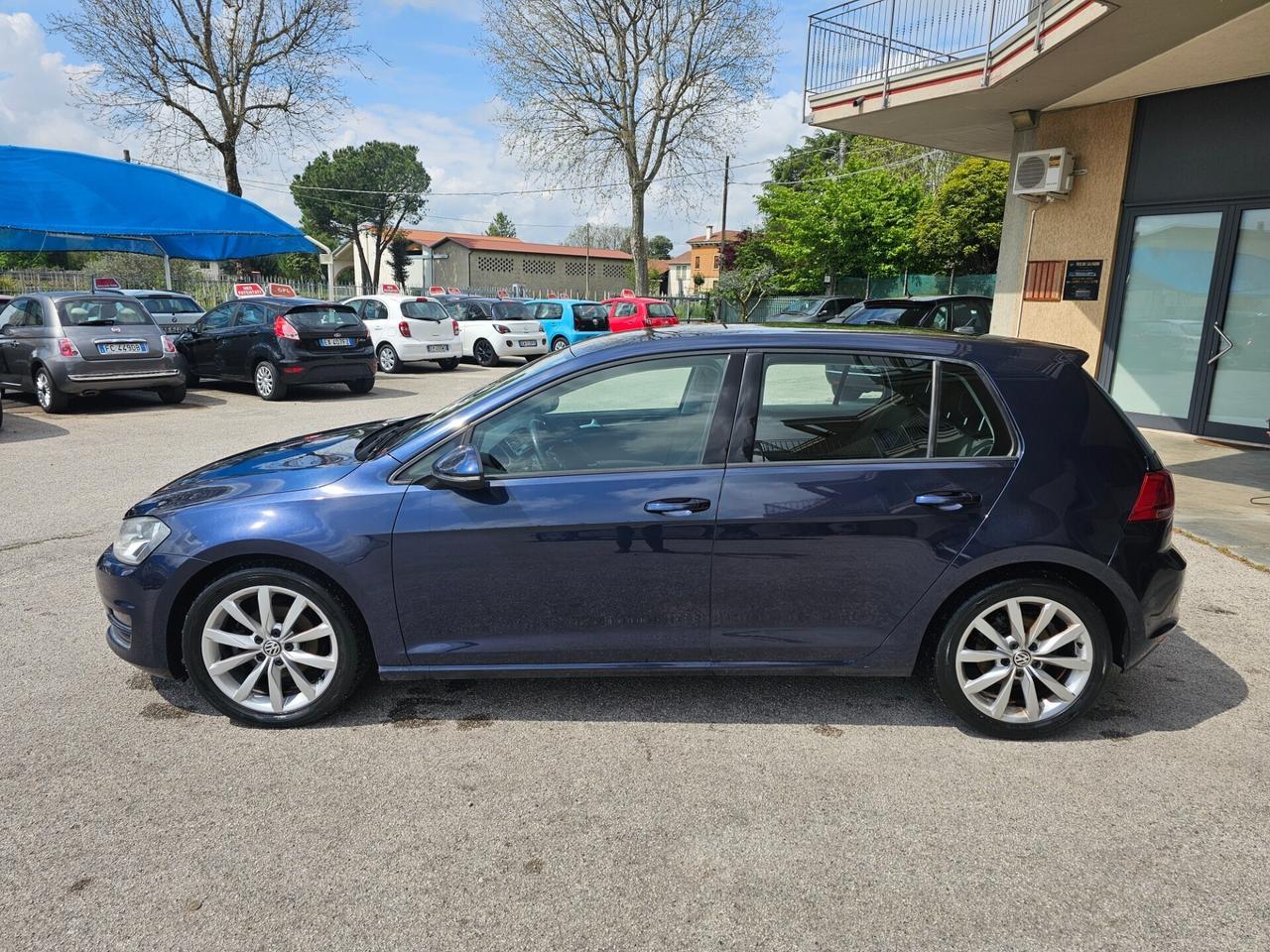Volkswagen Golf 1.6 TDI DSG 5p. Highline
