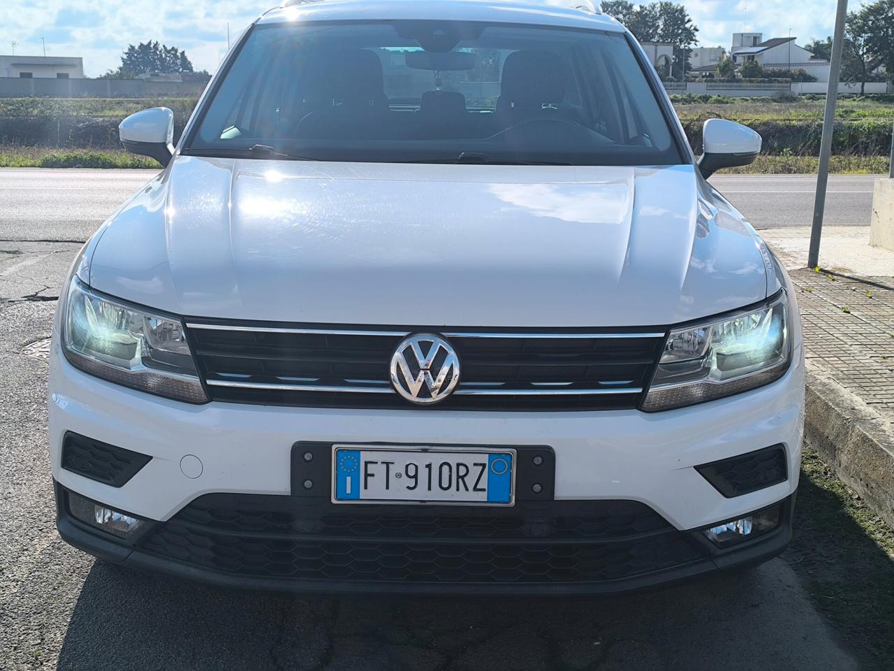 VOLKSWAGEN TIGUAN SPORT 1.6 TDI 1 PROPIETARIO COCKPIT/NAV/LED