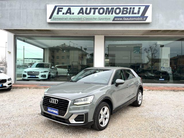 AUDI Q2 30 TDI S tronic Identity Black