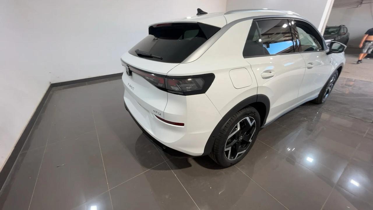 Volkswagen T-Roc 1.5 eTSI ACT 150 CV DSG R-Line