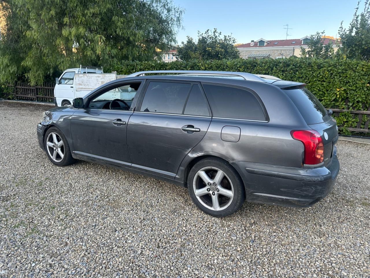 Toyota Avensis 2.2 D-4D 16V Station Wagon