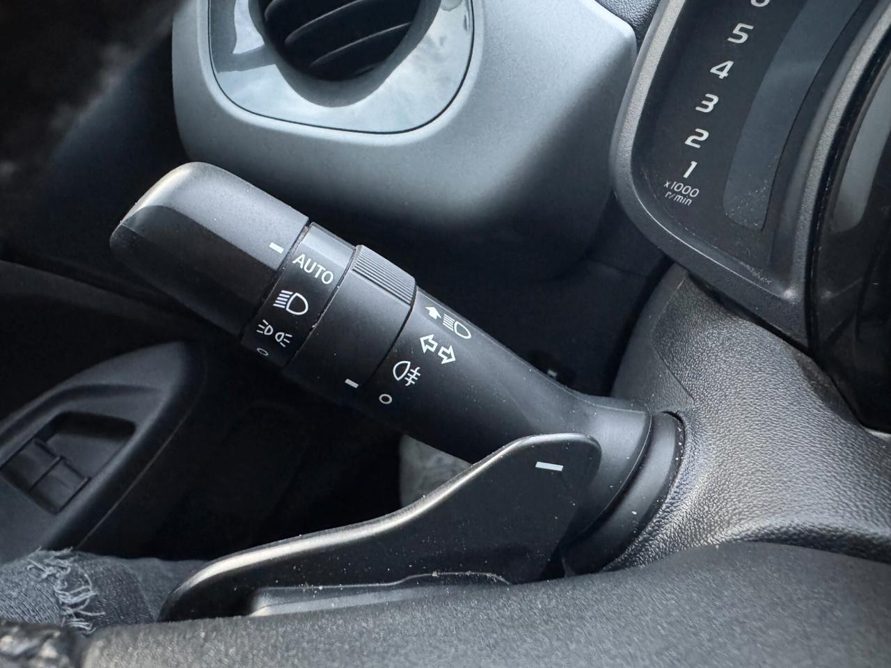 Toyota Aygo 1.0 VVT-i 69 CV CON 14000 KM