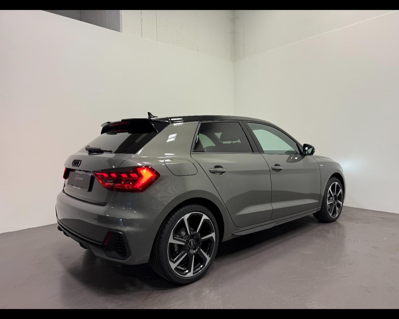 AUDI A1 SPORTBACK 30 TFSI S-TRONIC IDENTITY CONTRAST