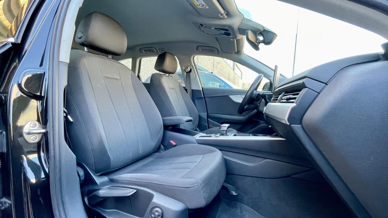 Audi A4 Avant 35 TDI/163 CV S tronic Advanced LED COCKPIT