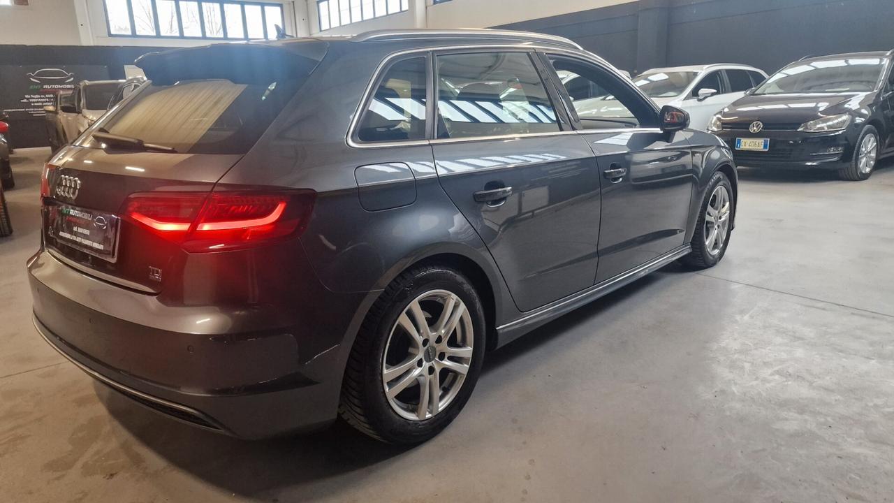 Audi A3 2.0 TDI 184 CV clean diesel quattro S tronic Attraction