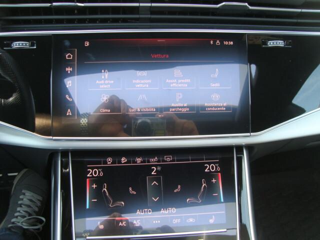 Audi Q8 50 3.0 tdi mhev S-Line Quattro 286CV