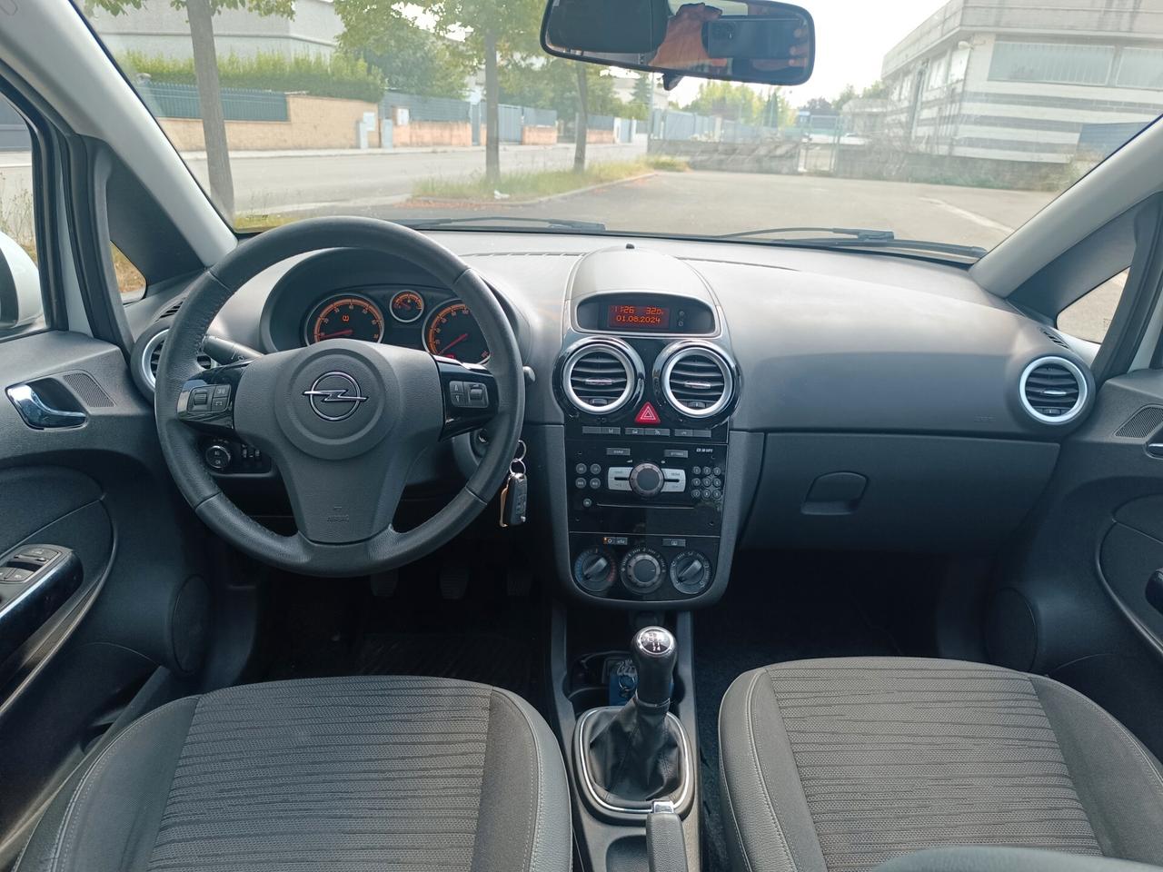 Opel Corsa 1.2 5 porte GPL del 14 NEOPATENTATI