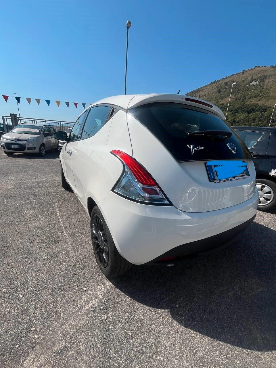 Lancia Ypsilon 1.3 MJT 16V 95 CV 5 porte S&S Elefantino