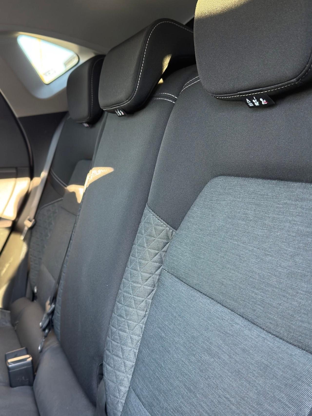 Renault Captur Full Hybrid E-Tech 145 CV Intens