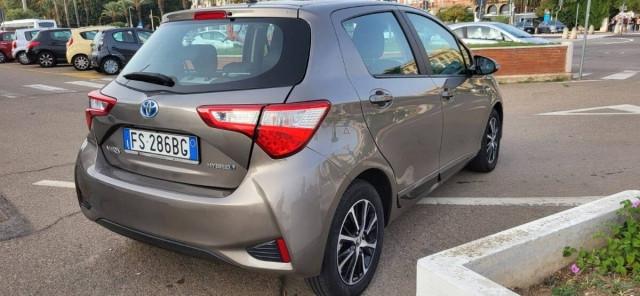 Toyota Yaris 1.5h Trend Grey Edition my18