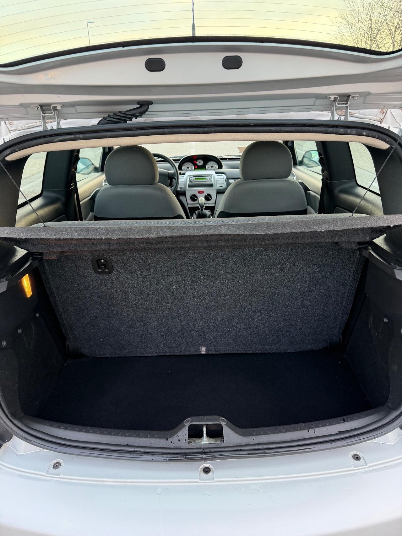 Lancia Ypsilon 1.2 Argento