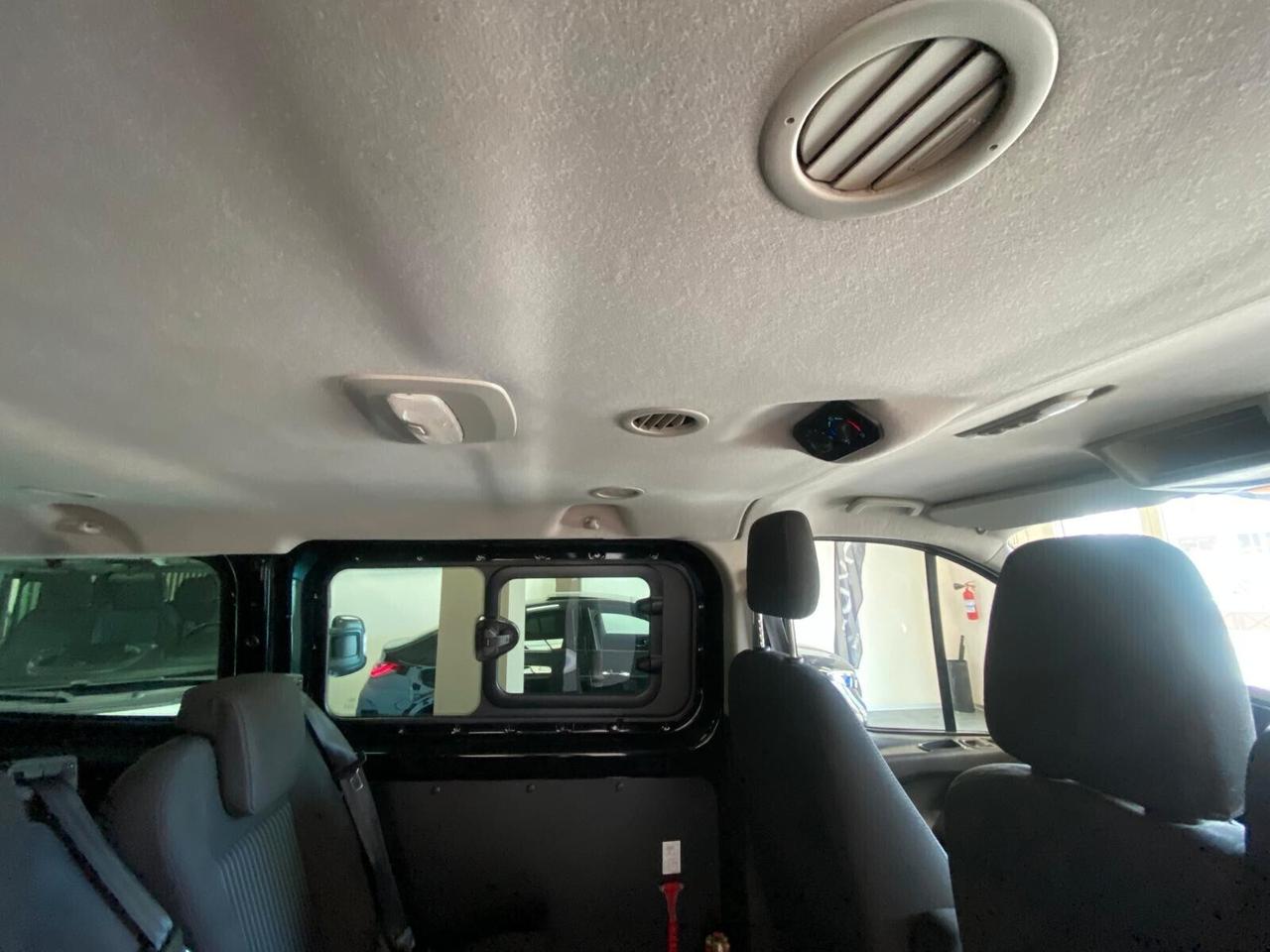 Ford Transit Custom Trasporto Persone 9 POSTI