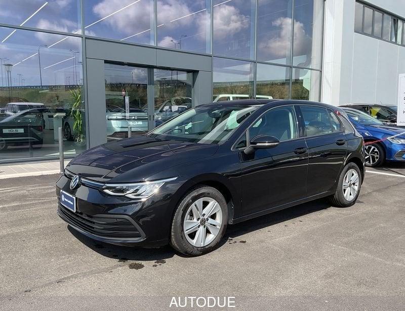 Volkswagen Golf 8 1.0 ETSI EVO LIFE DSG 110 CV