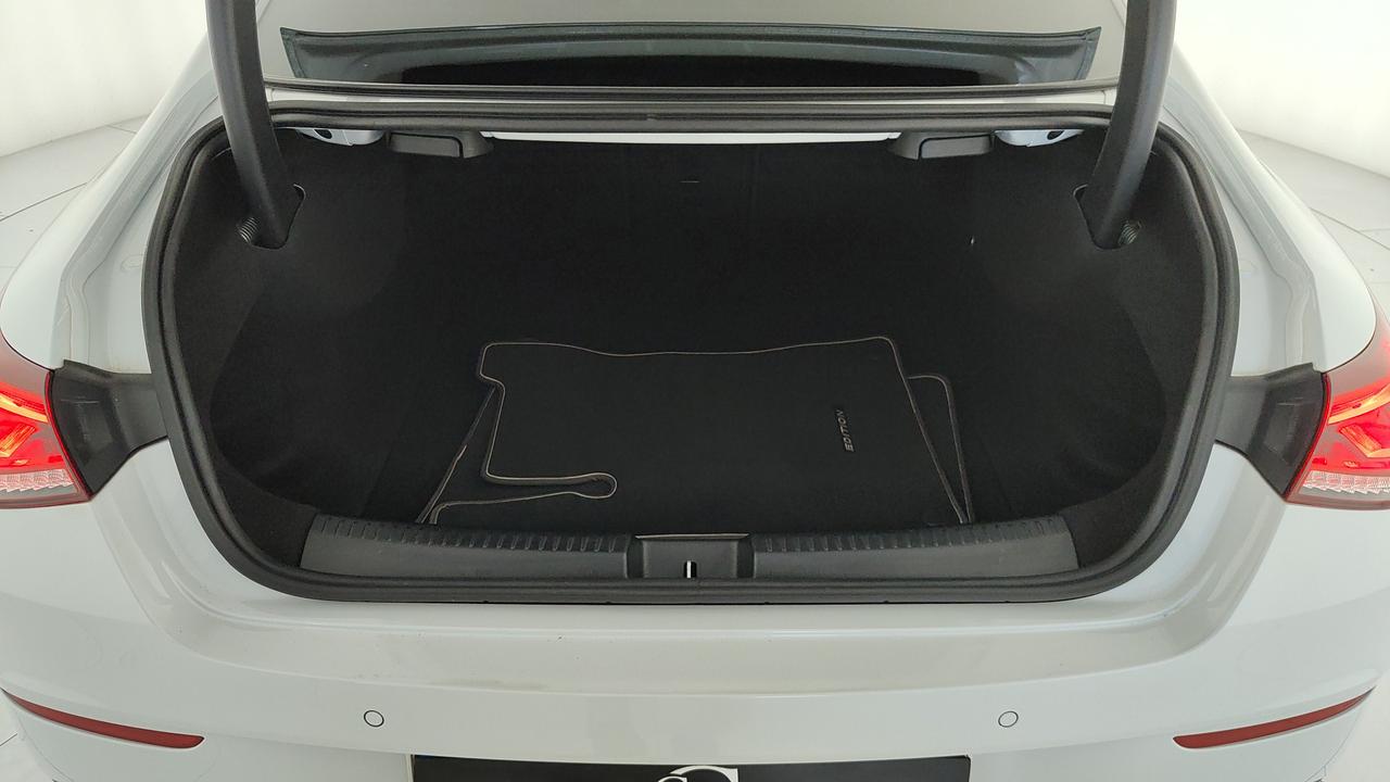 Mercedes-Benz CLA Coupe 200 d Premium auto