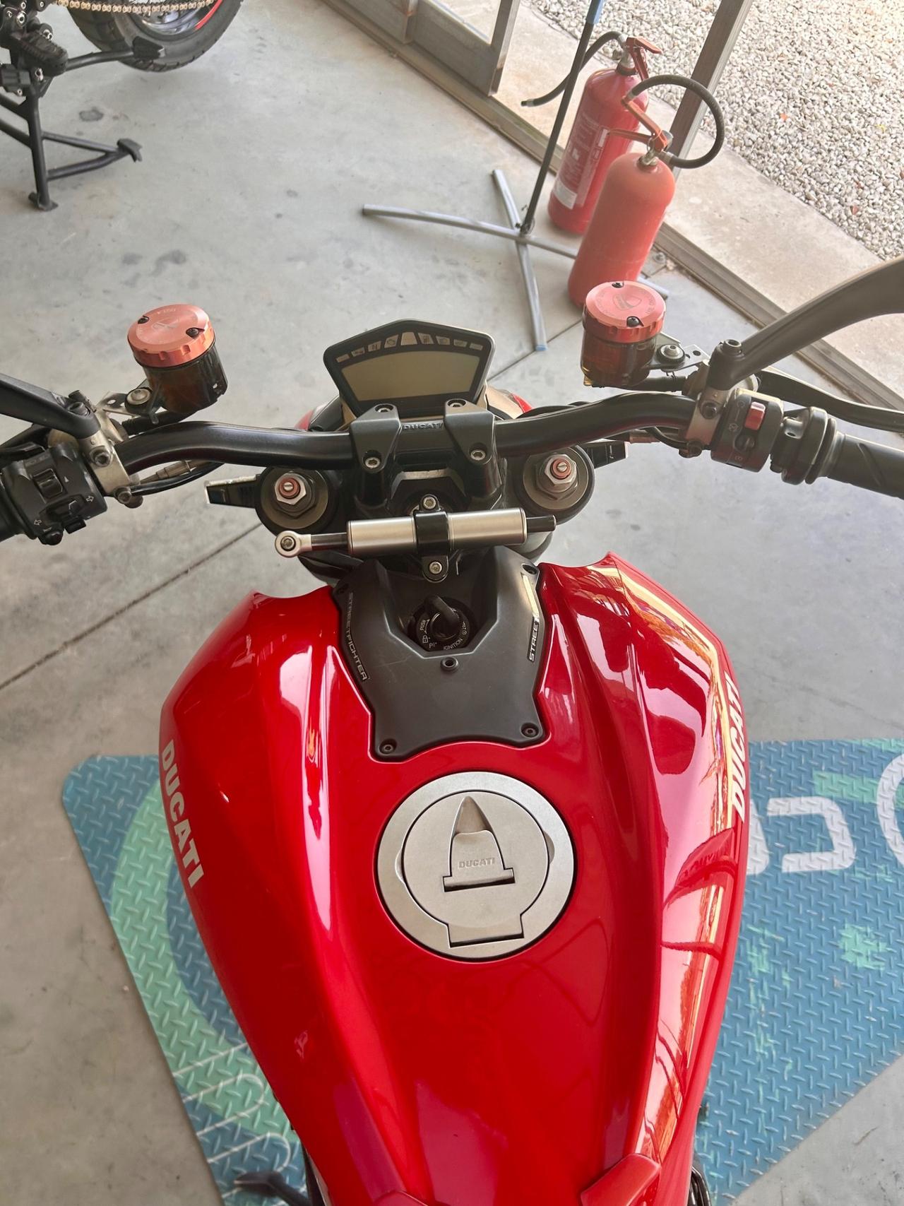 Ducati Streetfighter