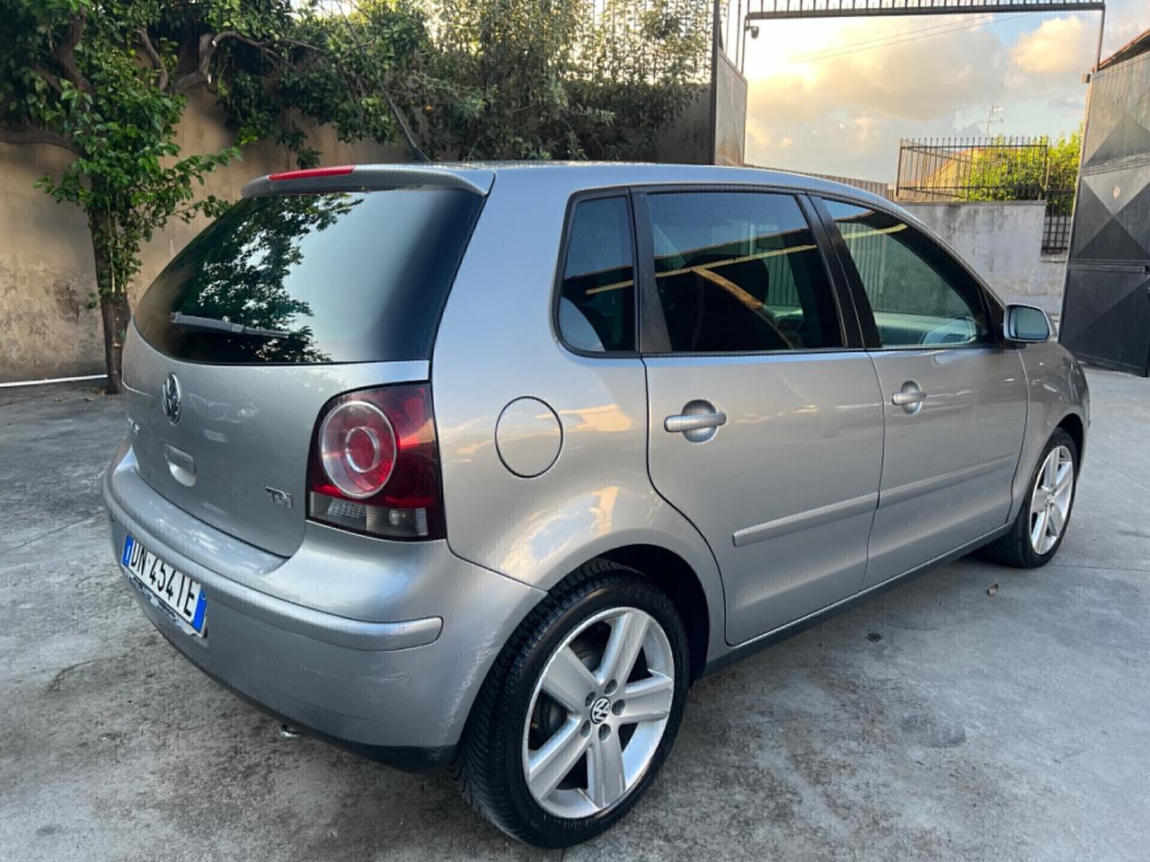 Volkswagen Polo 1.4/80CV TDI 5p. Sportline