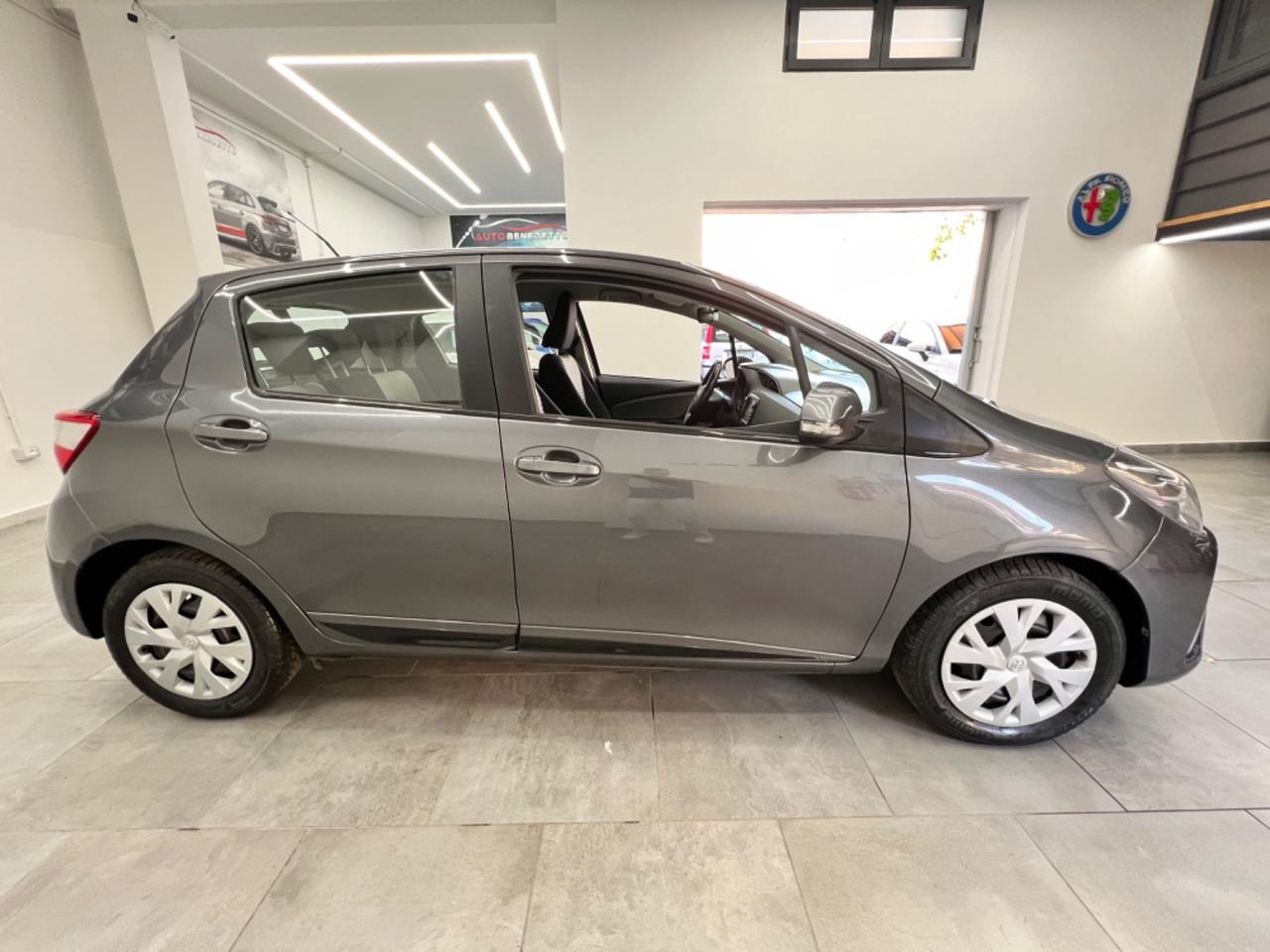 Toyota Yaris 1.0 5 porte Cool 2017