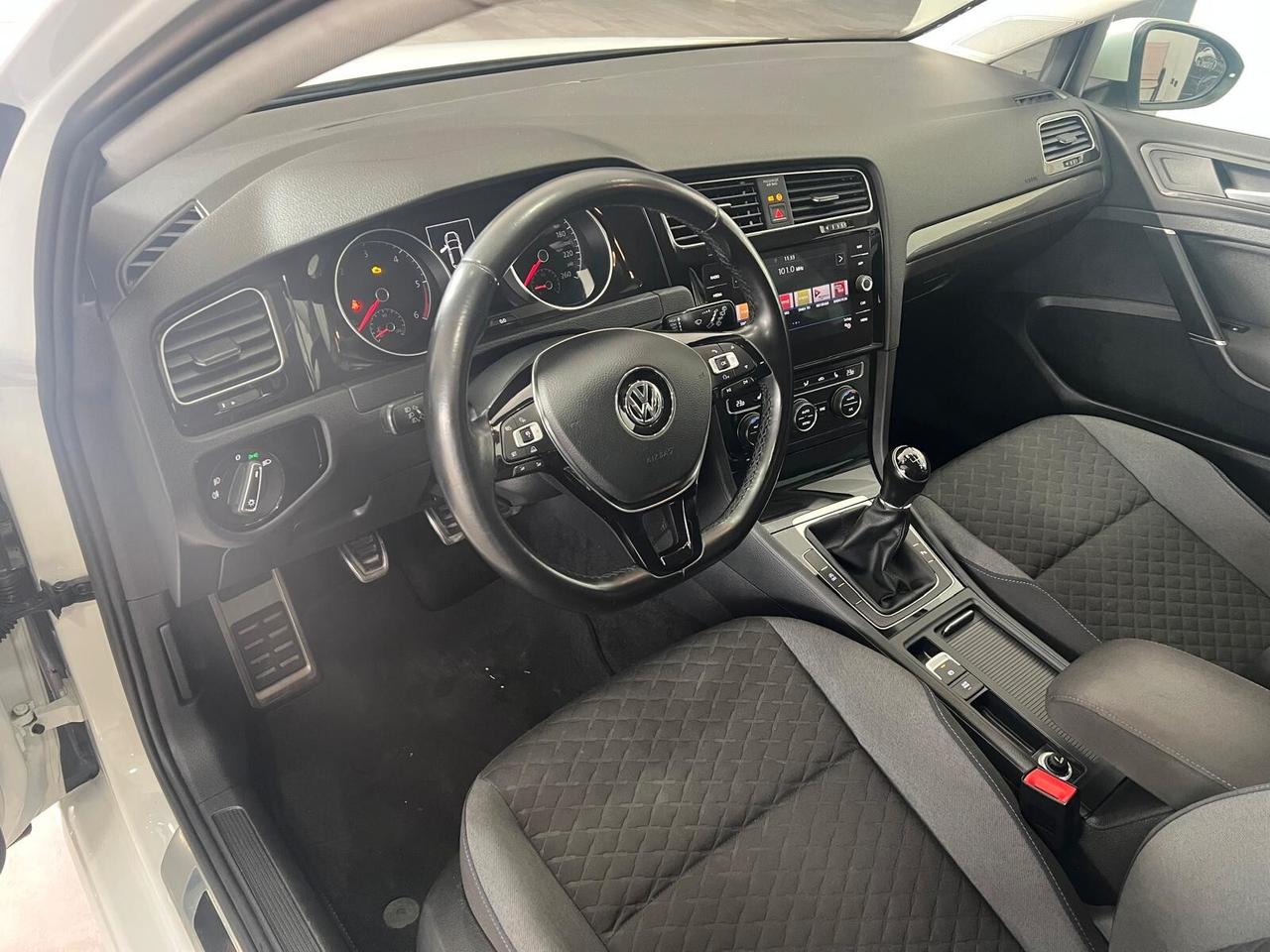 Volkswagen Golf 1.6 TDI 115 CV 5p. Business BlueMotion Technology