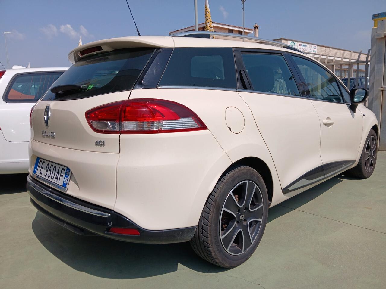RENAULT Clio Sporter Duel 1.500 dCi 75cv