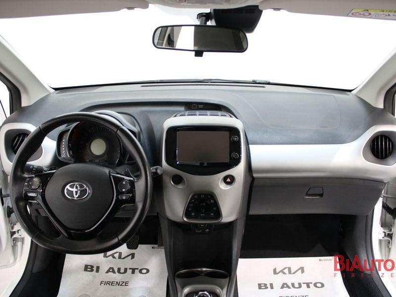 Toyota Aygo Aygo 5p 1.0 x-play tss m-mt