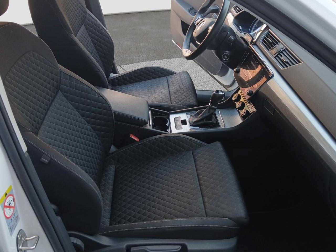 Skoda Superb iV Wagon Superb Wagon iV 1.4 tsi phev Executive dsg