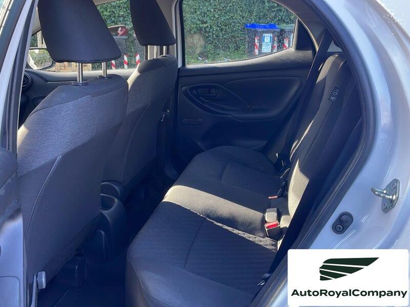 Toyota Yaris Yaris 1.0 5 porte Active