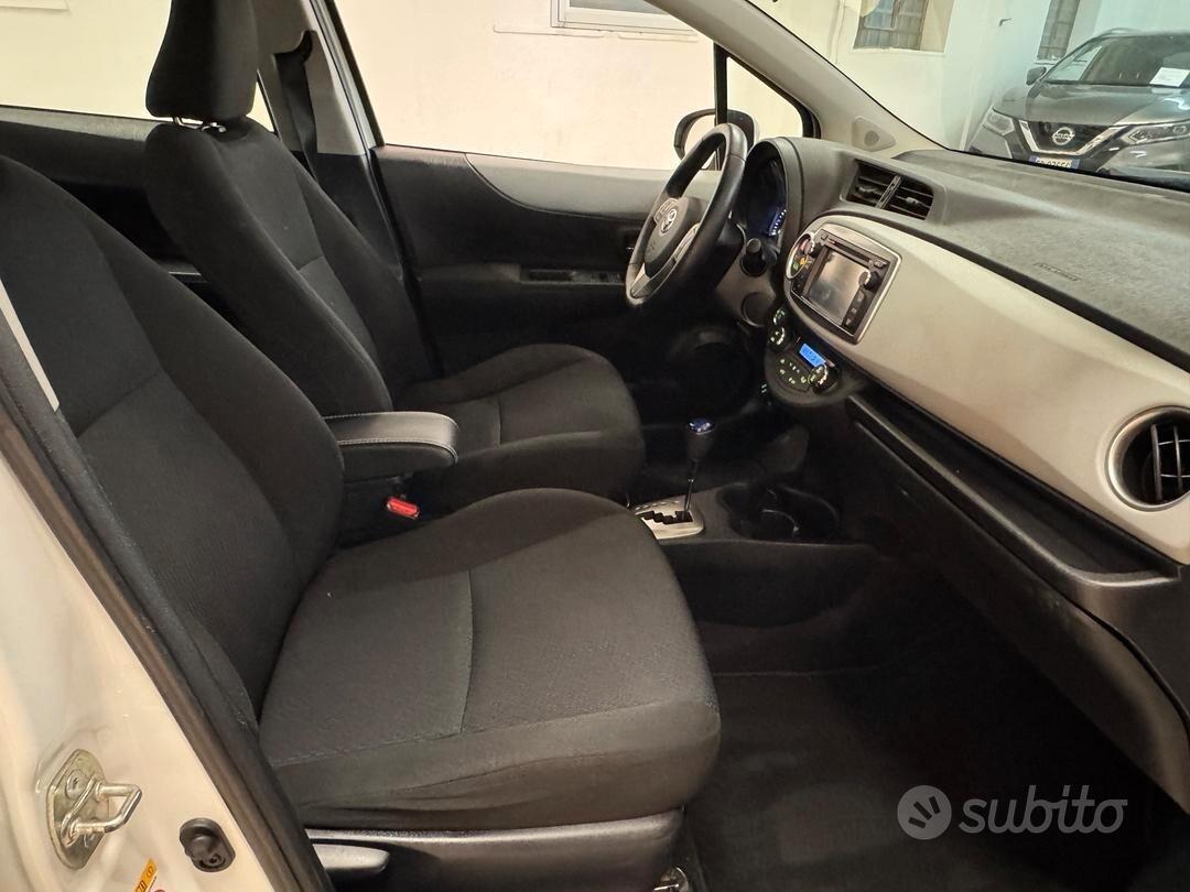 Toyota Yaris 1.5 Hybrid 5 porte Lounge
