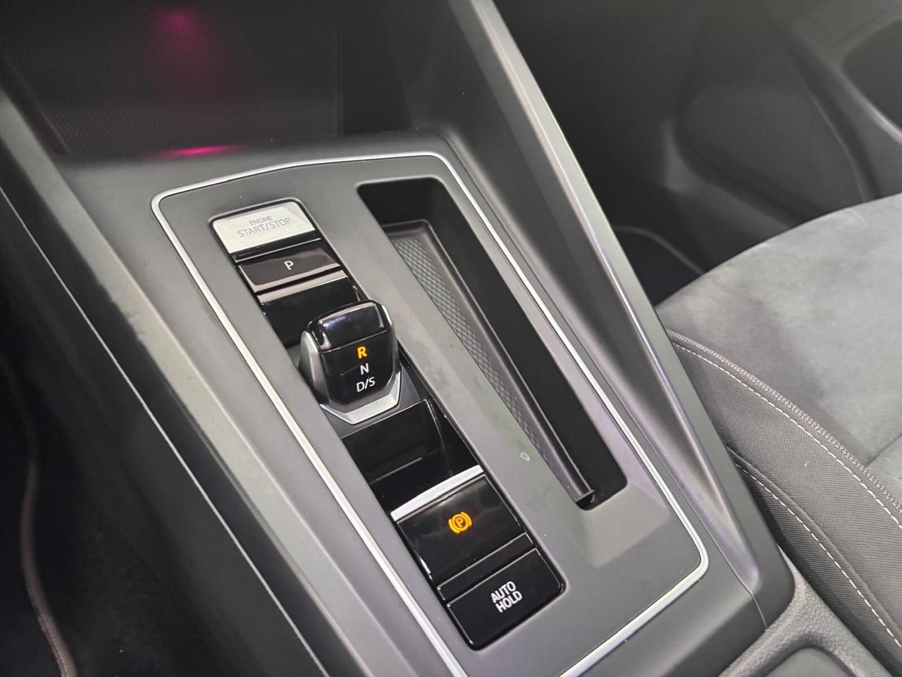 VOLKSWAGEN GOLF 1.5 ETSI 1ST EDITION NAVI-LED-TETTO