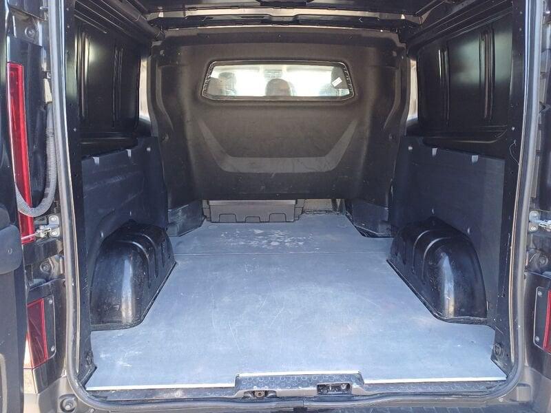 Renault Trafic Trafic T30 2.0 dci 150cv energy L2H1 EDC Advance